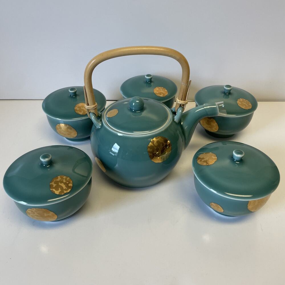 Hakusan Toki Hasami Ware Blue Celadon Service For 5 Tea Set With Gold Accents